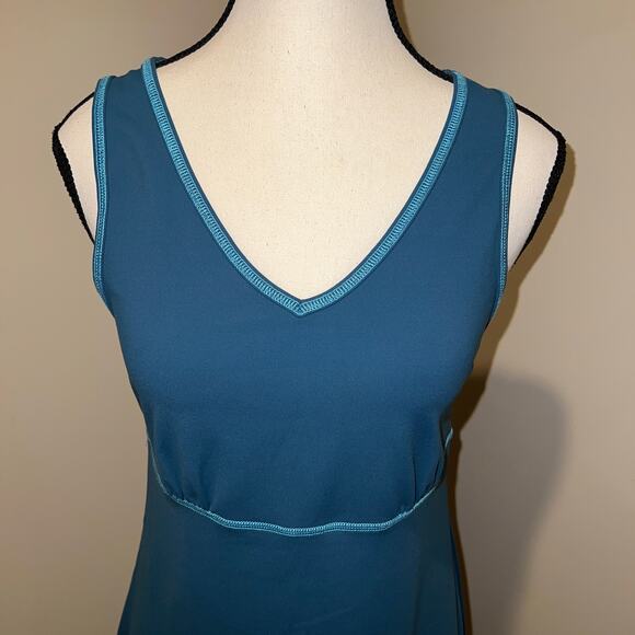 Title Nine Teal Sleeveless V-Neck Shift Dress Contrast Stitching Size S - Picture 2 of 10